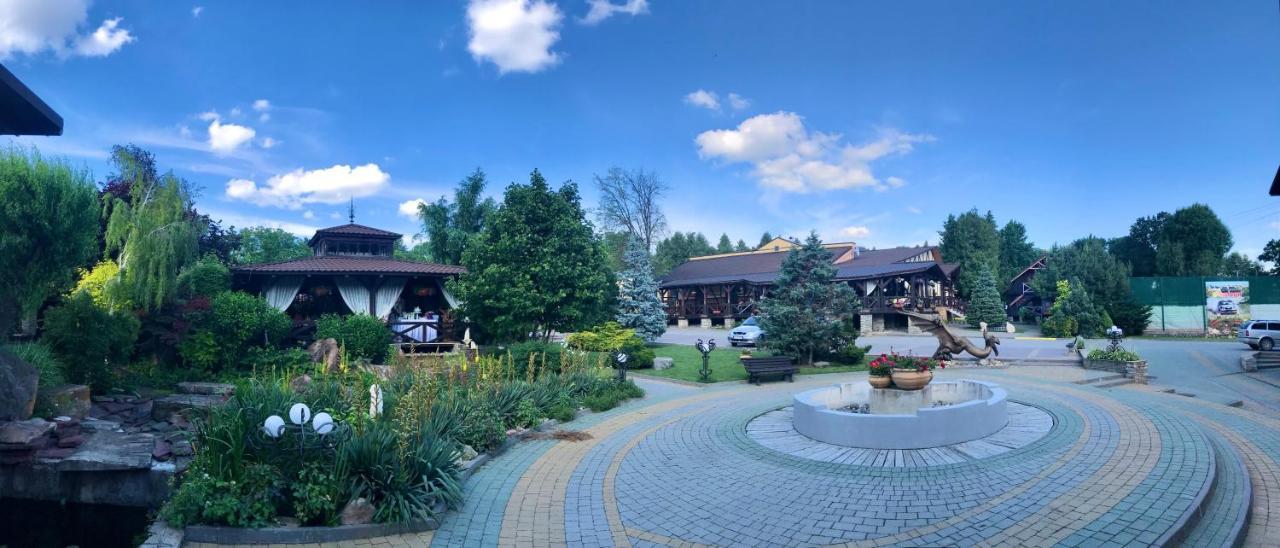 Міні-Готель "Еко" Kamianets Podilskyi Bagian luar foto